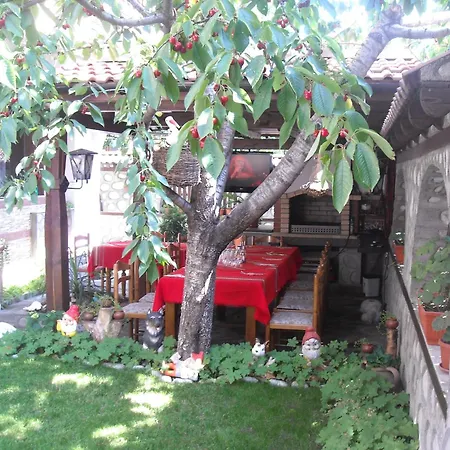 Boyadjiyski Gasthof 3*